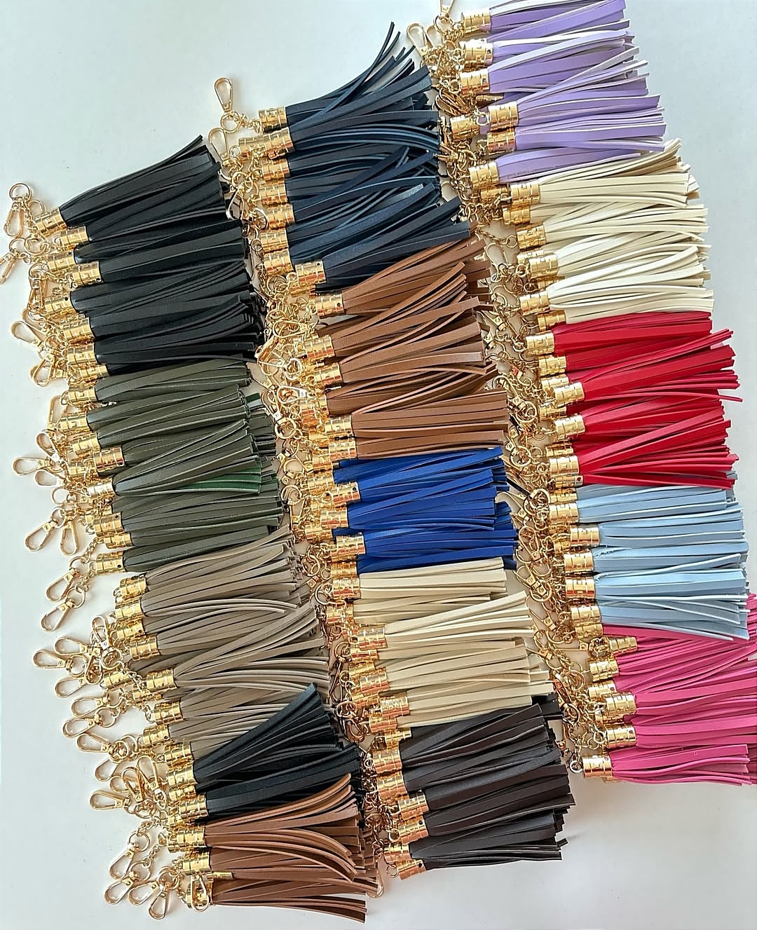 DERİ ÇANTA PÜSKÜLÜ (1ad)