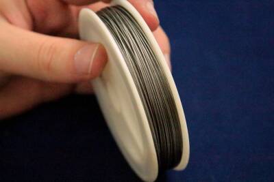 100-metre-038-mm-celik-tel-metalik-renk-misina-ve-celik-tel-cesitleri-yf-hobi-7645-12-O.jpg ÇELİK TEL METALİK RENK