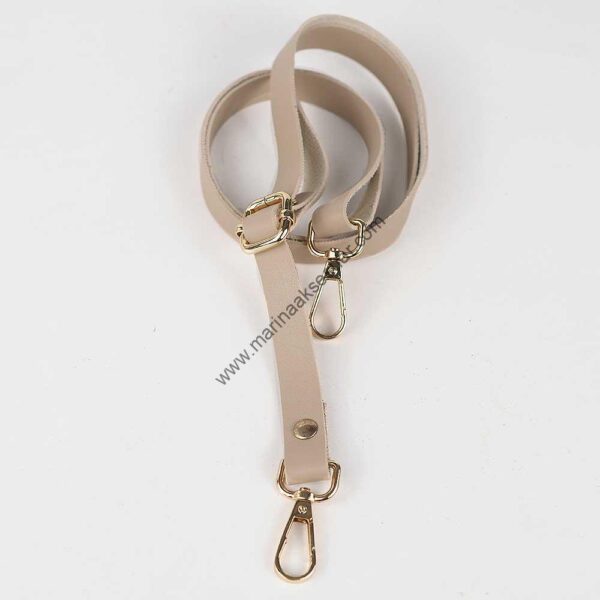 ayarlanabilir-canta-sapi-10-mm-gold-uclu-bej.jpg Ayarlanabilir Çanta Sapı Suni Deri 15 MM – Gold Kancalı