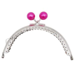 urunler-cuzdan-klipsleri-angel-canta-aksesuar-105-cm-gumus-metal-fusya-toplu-oval-cuzdan-klipsi-canta-bursu-model-2-angel-canta-aksesuar-jpg-1897476-21-B.jpg Gümüş Metal Fuşya Toplu Oval Cüzdan Klipsi (10,5cm)